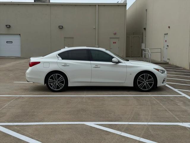 2015 INFINITI Q50 Premium