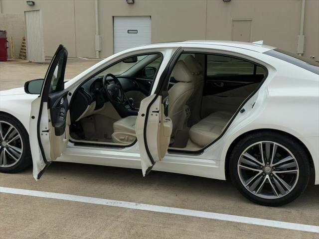 2015 INFINITI Q50 Premium