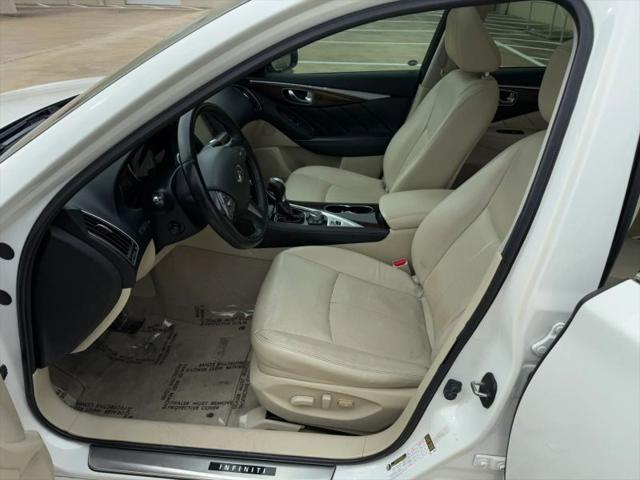2015 INFINITI Q50 Premium