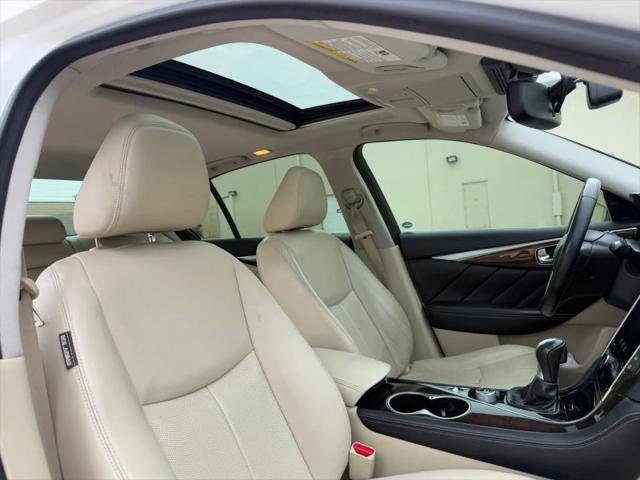 2015 INFINITI Q50 Premium