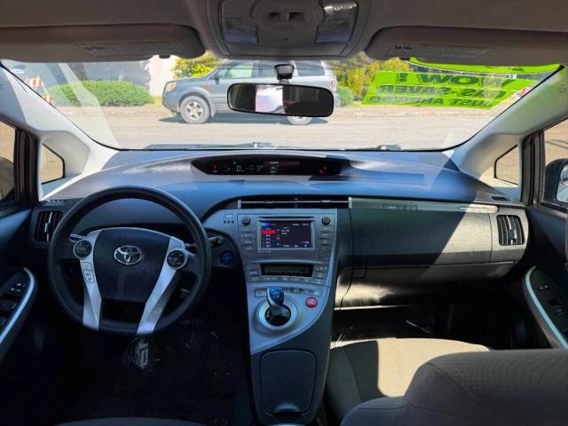 2013 Toyota Prius Plug-In Advanced
