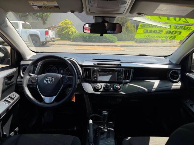 2017 Toyota RAV4 LE
