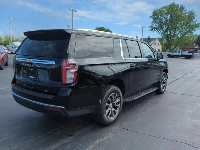 2022 Chevrolet Suburban 4WD LT