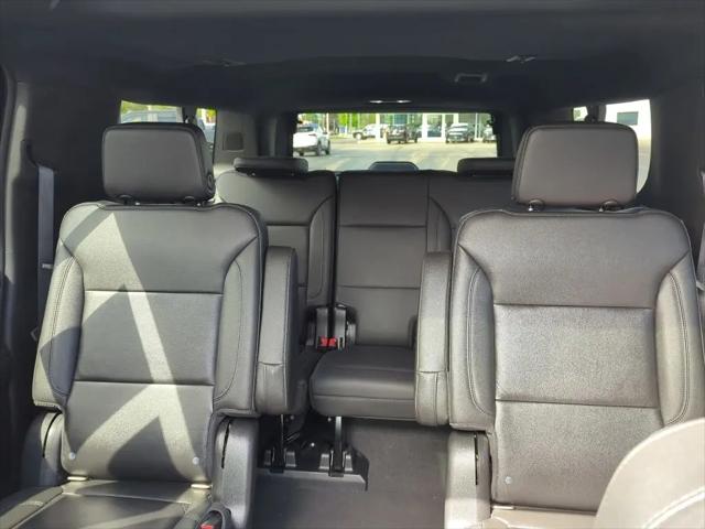 2022 Chevrolet Suburban 4WD LT