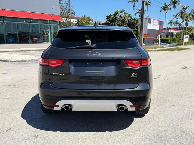 2018 Jaguar F-PACE S