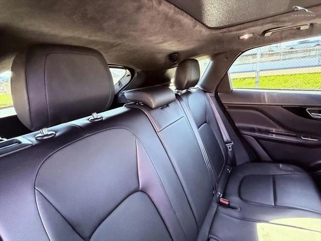 2019 Jaguar F-PACE 25t Premium