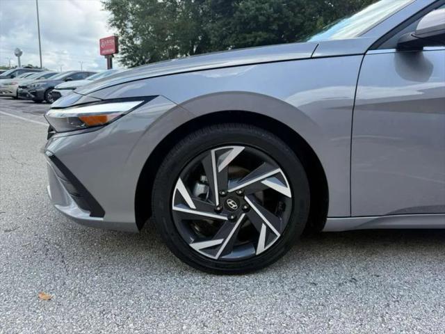2025 Hyundai Elantra Limited