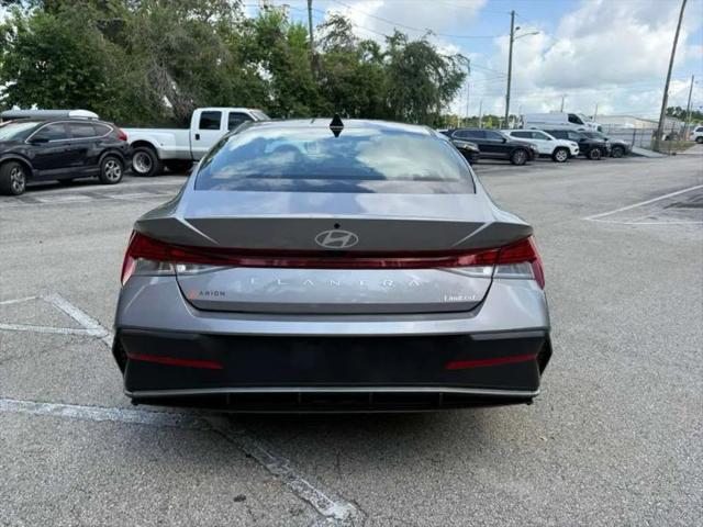 2025 Hyundai Elantra Limited