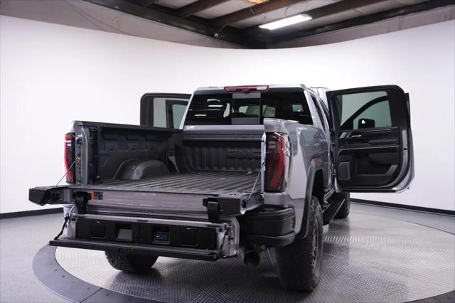 2025 GMC Sierra 2500HD 4WD Crew Cab Standard Bed AT4X
