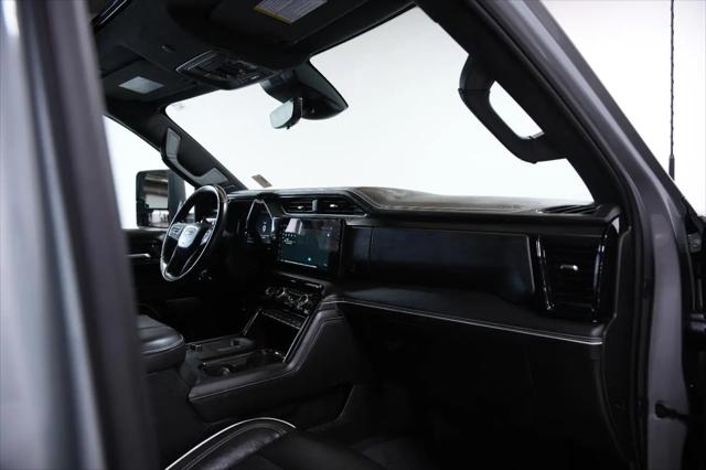 2025 GMC Sierra 2500HD 4WD Crew Cab Standard Bed AT4X