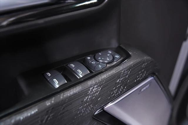 2025 GMC Sierra 2500HD 4WD Crew Cab Standard Bed AT4X