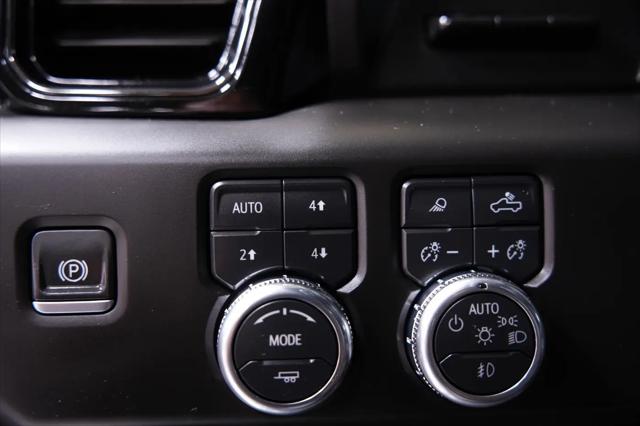 2025 GMC Sierra 2500HD 4WD Crew Cab Standard Bed AT4X