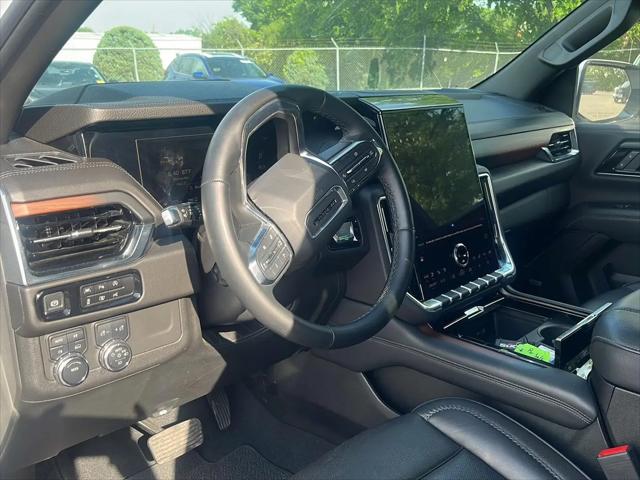 2025 GMC Yukon 4WD Denali