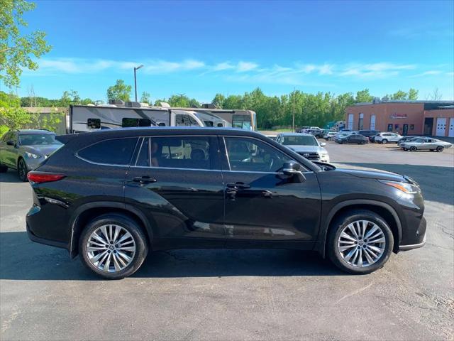 2023 Toyota Highlander Platinum