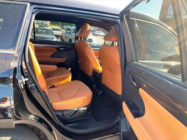 2023 Toyota Highlander Platinum