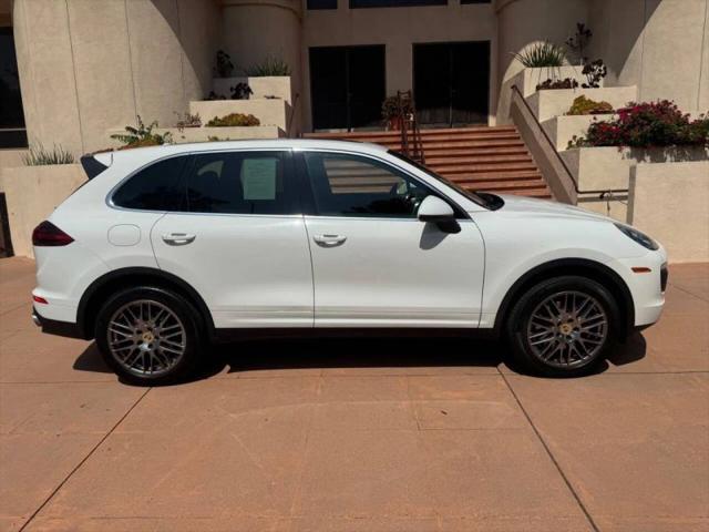 2016 Porsche Cayenne Base