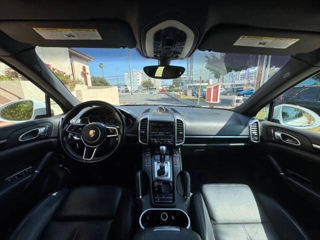 2016 Porsche Cayenne Base