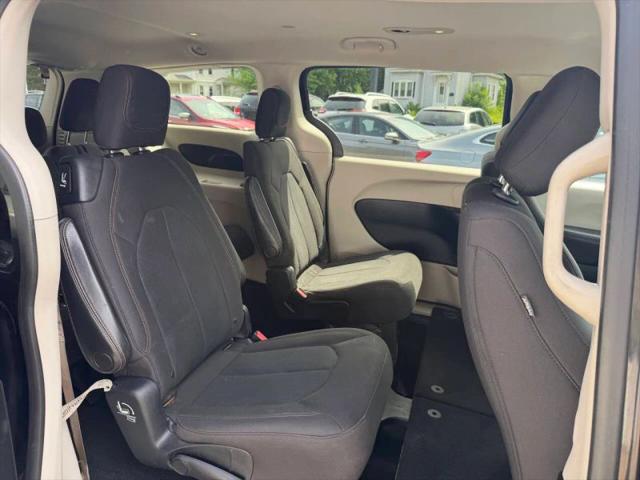 2017 Chrysler Pacifica Touring