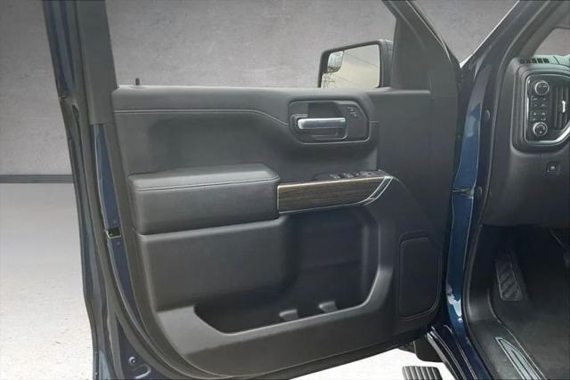 2020 Chevrolet Silverado 1500 4WD Crew Cab Short Bed RST