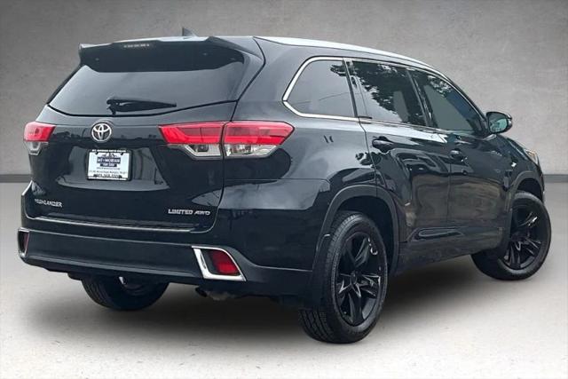 2017 Toyota Highlander Limited Platinum