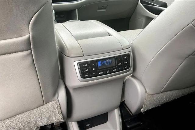 2017 Toyota Highlander Limited Platinum