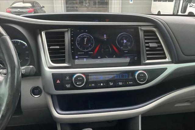 2017 Toyota Highlander Limited Platinum