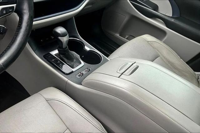 2017 Toyota Highlander Limited Platinum