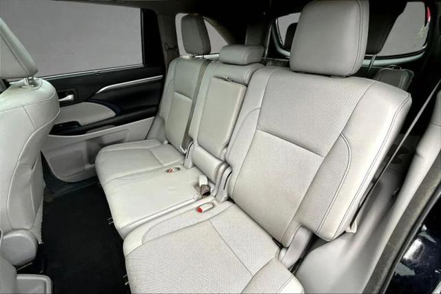 2017 Toyota Highlander Limited Platinum