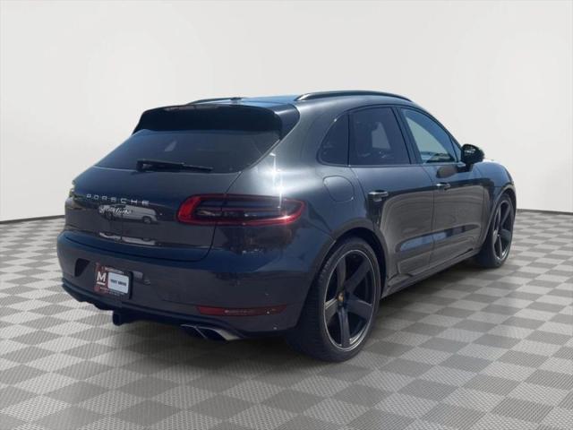 2017 Porsche Macan Turbo w/Performance Package