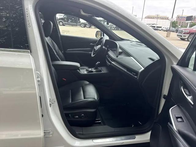 2024 Cadillac XT4 AWD Premium Luxury