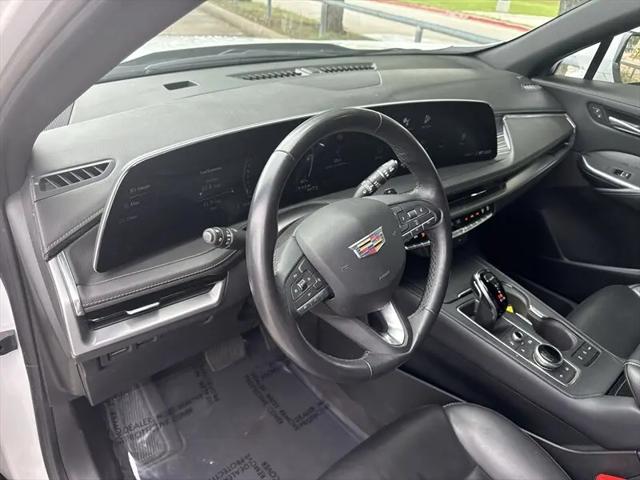 2024 Cadillac XT4 AWD Premium Luxury