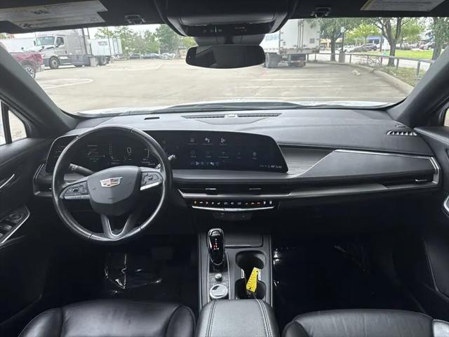 2024 Cadillac XT4 AWD Premium Luxury