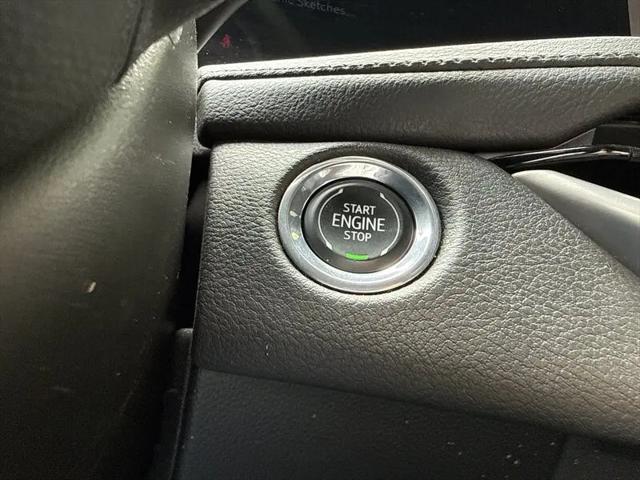 2024 Cadillac XT4 AWD Premium Luxury
