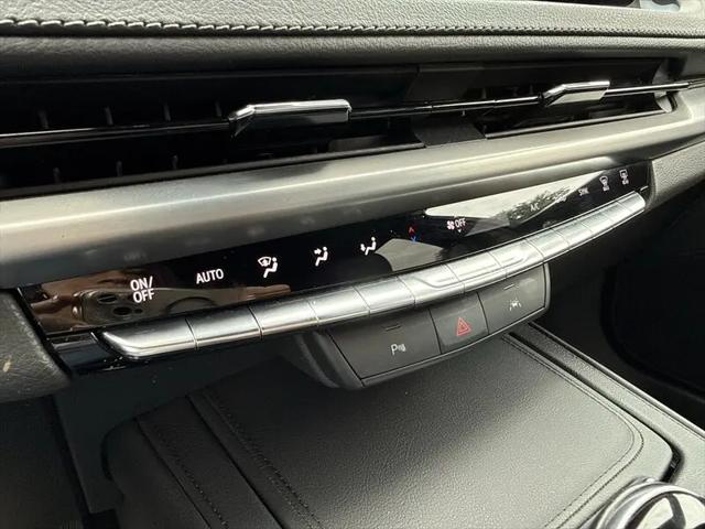 2024 Cadillac XT4 AWD Premium Luxury