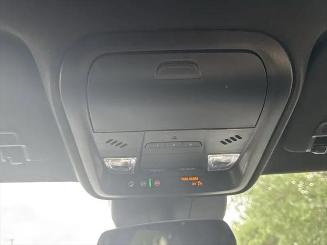 2024 Cadillac XT4 AWD Premium Luxury