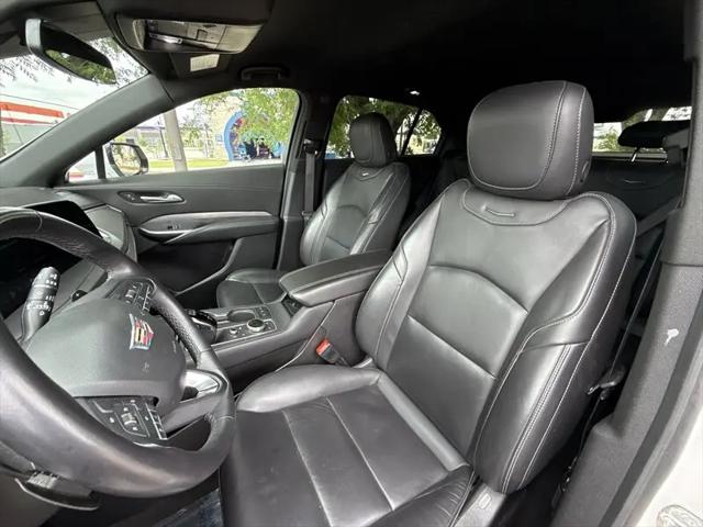 2024 Cadillac XT4 AWD Premium Luxury
