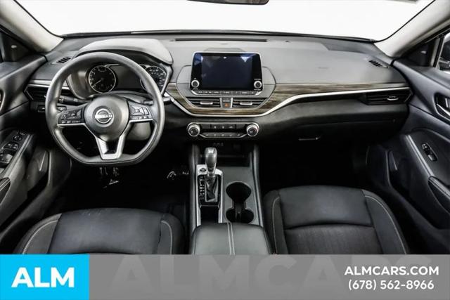 2025 Nissan Altima SV FWD