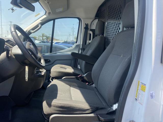 2018 Ford Transit w/Sliding Side Door w/RWB