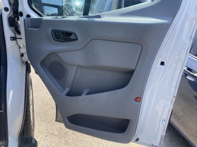 2018 Ford Transit w/Sliding Side Door w/RWB