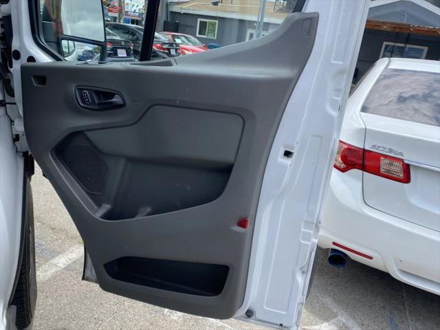 2023 Ford Transit Cargo Van w/LWB