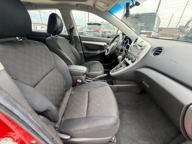 2009 Pontiac Vibe Base