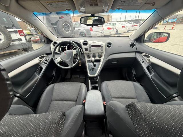 2009 Pontiac Vibe Base