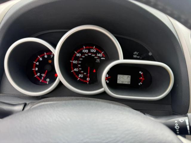 2009 Pontiac Vibe Base