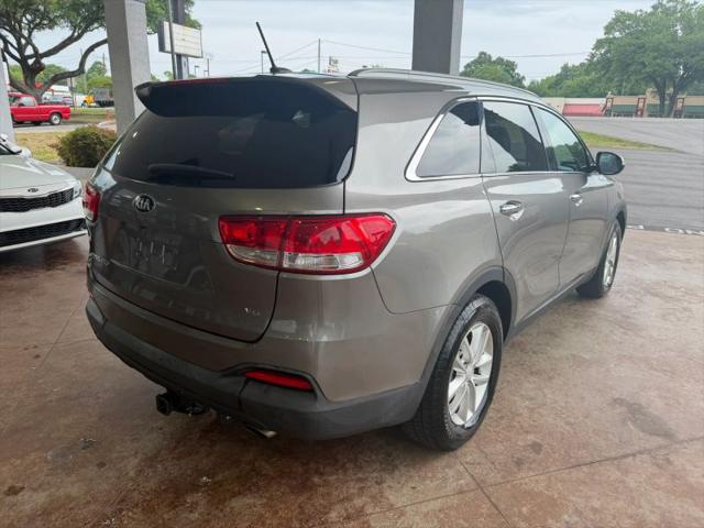 2017 Kia Sorento 3.3L LX