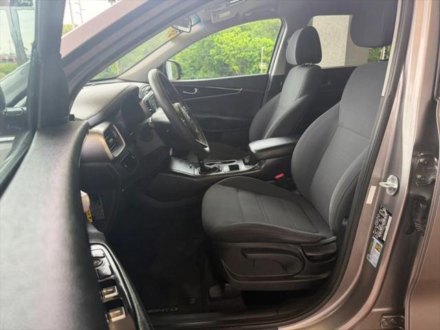 2017 Kia Sorento 3.3L LX