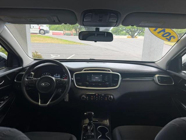 2017 Kia Sorento 3.3L LX