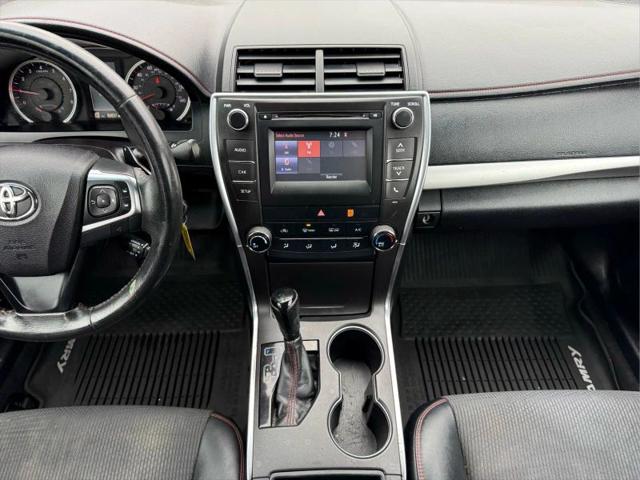 2017 Toyota Camry SE