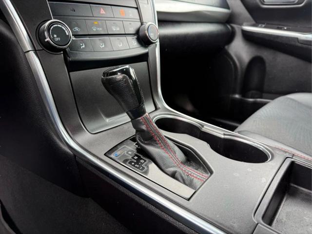 2017 Toyota Camry SE