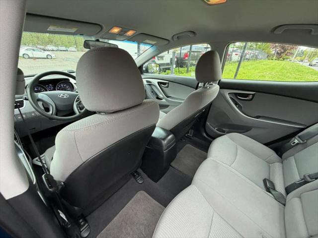 2015 Hyundai Elantra SE