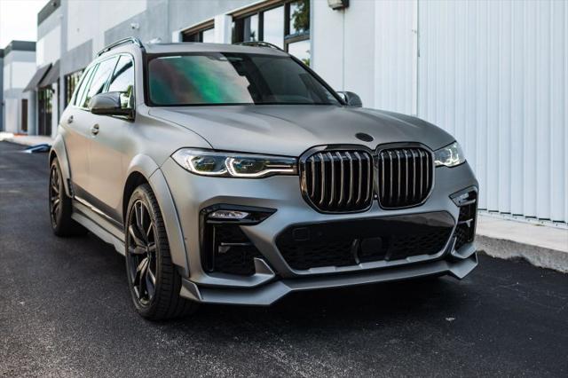 2022 BMW X7 M50i